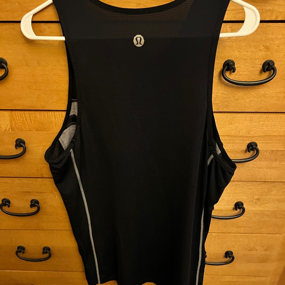 Lululemon Tanktop - Picture 2 of 4